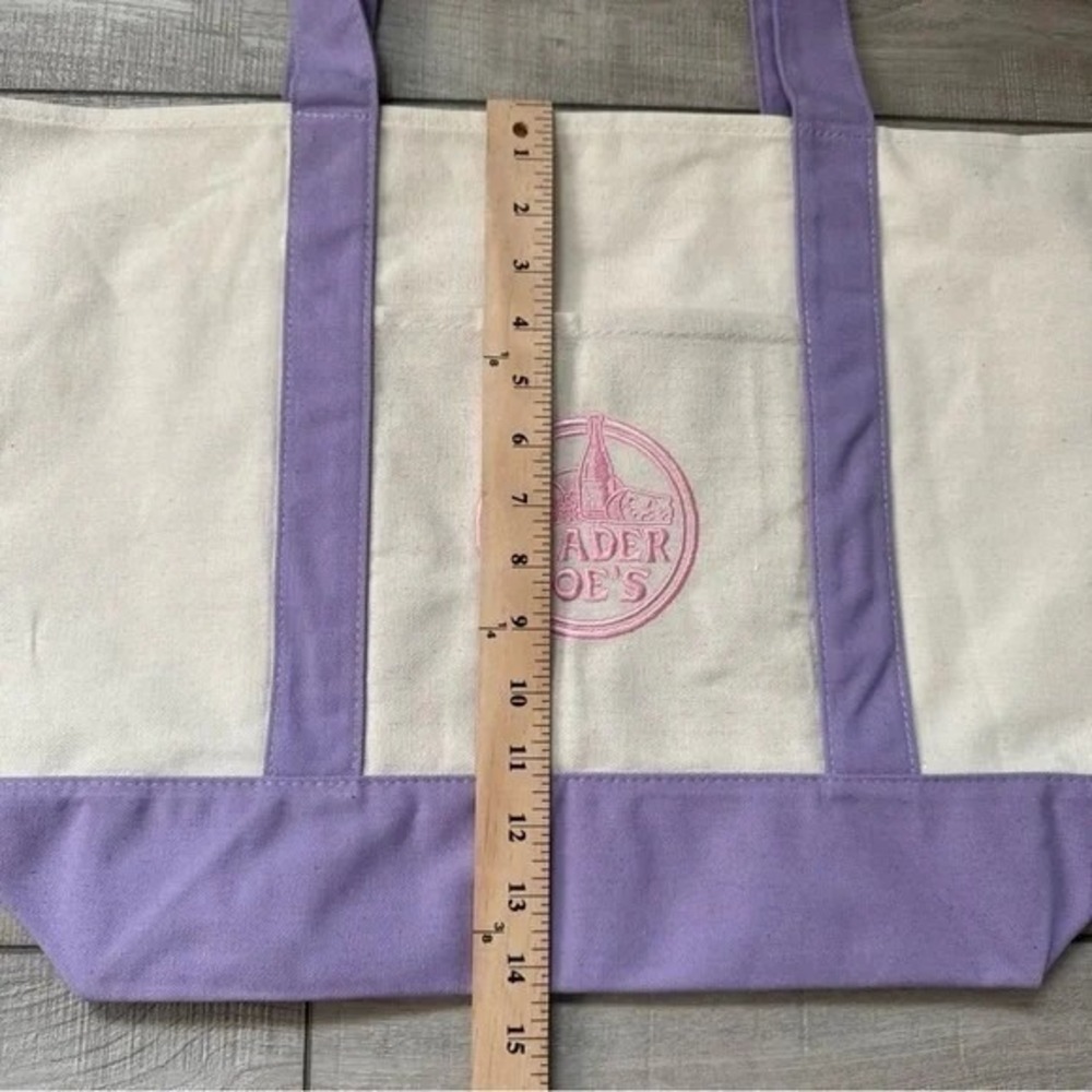NWT Trader Joe's Large Lavender Tote Bag 2026 Spring Limited Edition Rare - Picture 7 of 8